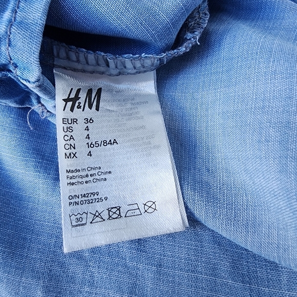 H&M Denim Women's Dress  Blue Denim Snap Buttons Short Sleeve Tie Sz 4 - Picture 14 of 15